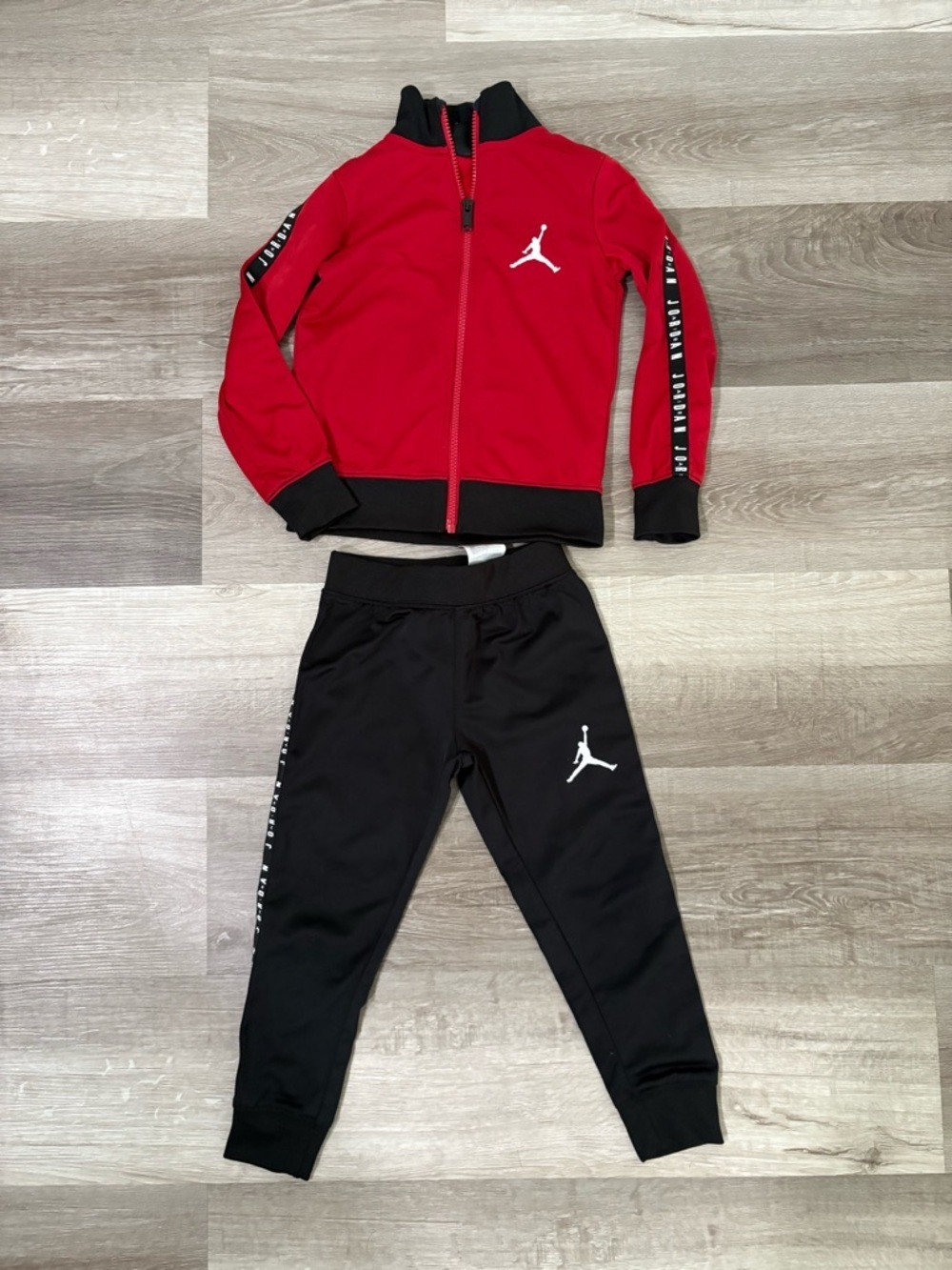 Jordan Kids' Red & Black Jumpman Track Set
